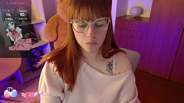 Snapshot of thamarajane chatting on 12.16.24 thamarajane online show from 12.16.24