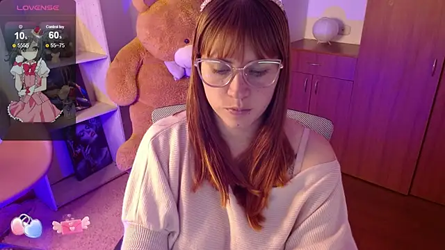 Snapshot of thamarajane chatting on 12.16.24 thamarajane online show from 12.16.24