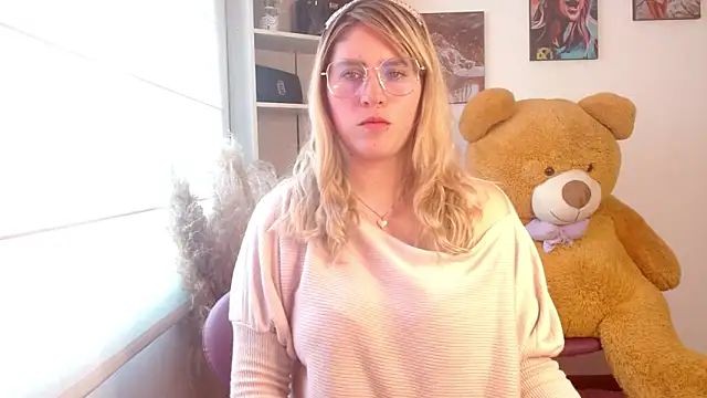 Snapshot of thamarajane chatting on 01.14.25 thamarajane online show from 01.14.25