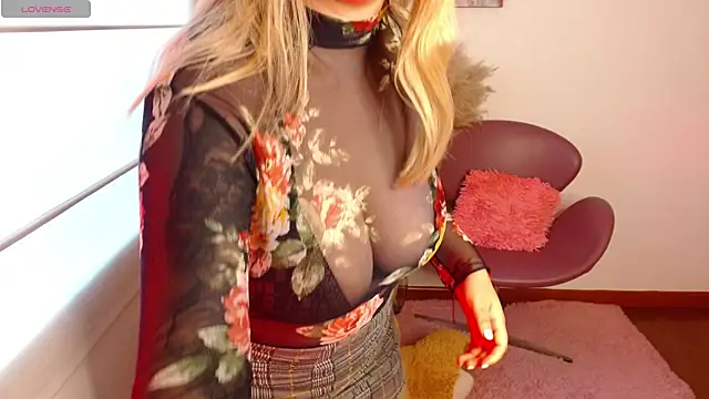 Snapshot of thamarajane chatting on 02.07.25 thamarajane online show from 02.07.25