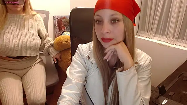 Snapshot of thamarajane chatting on 02.26.25 thamarajane online show from 02.26.25