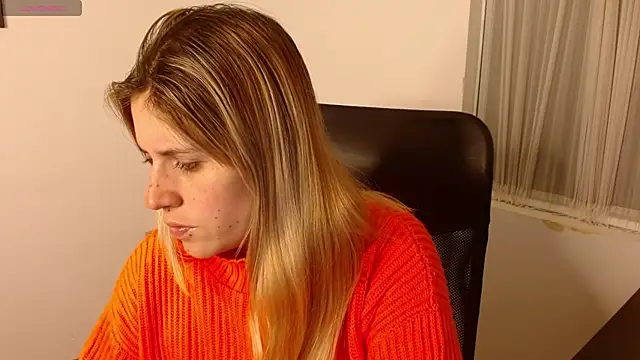 Snapshot of thamarajane chatting on 03.04.25 thamarajane online show from 03.04.25