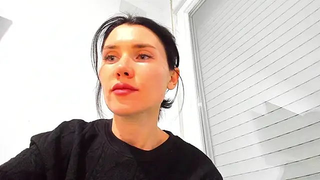 Snapshot of Cameron_diazz chatting on 12.03.25 Cameron diazz online show from 12.03.25