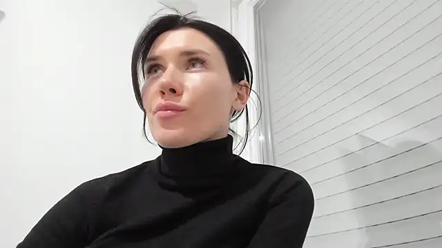 Snapshot of Cameron_diazz chatting on 12.04.25 Cameron diazz online show from 12.04.25