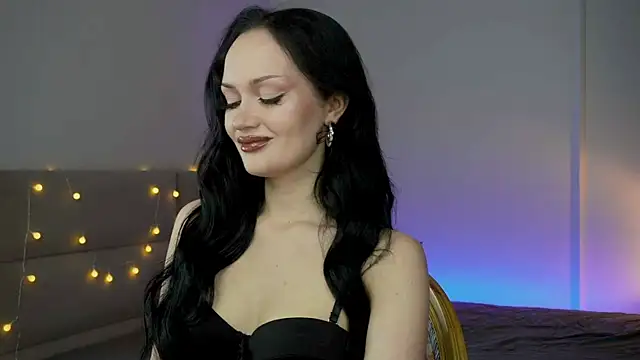 Snapshot of QueenAliss chatting on 06.12.26 QueenAliss online show from 06.12.26