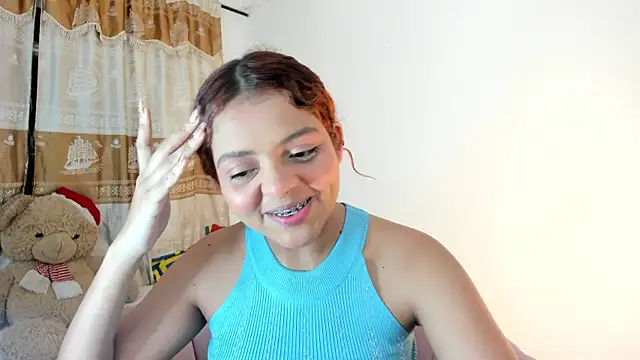 ValienteGirl  online show from 12.31.24