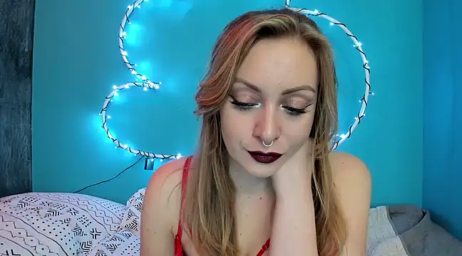 Snapshot of YourVenus00 chatting on 02.06.25 YourVenus00 online show from 02.06.25