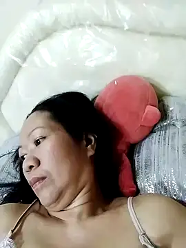 Snapshot of Sweet_Lady30 chatting on 03.18.25 Sweet Lady30 online show from 03.18.25