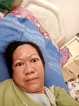 Snapshot of Sweet_Lady30 chatting on 09.30.25 Sweet Lady30 online show from 09.30.25