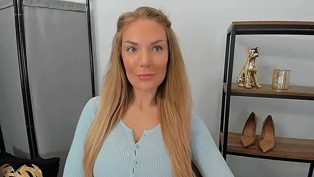 AulloraHoney online show from 06.16.26