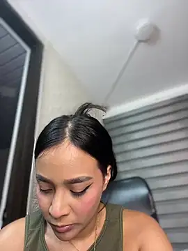 Little Amber6 online show from 03.08.25