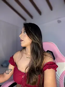 Little Amber6 online show from 04.30.26