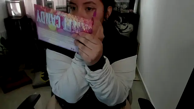 Snapshot of aika-dreams chatting on 05.26.26 aika-dreams online show from 05.26.26
