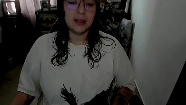 Snapshot of aika-dreams chatting on 06.10.26 aika-dreams online show from 06.10.26