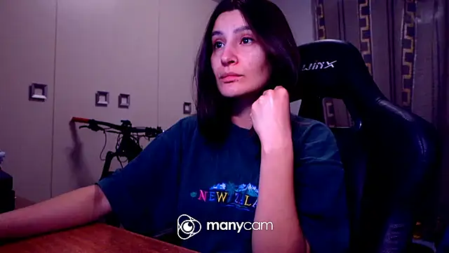 Snapshot of GodlyTheia chatting on 03.14.25 GodlyTheia online show from 03.14.25