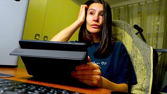 GodlyTheia online show from 12.15.25