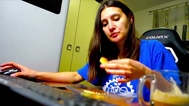 Snapshot of GodlyTheia chatting on 03.21.26 GodlyTheia online show from 03.21.26