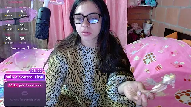 Maggie Fox3 online show from 04.23.26