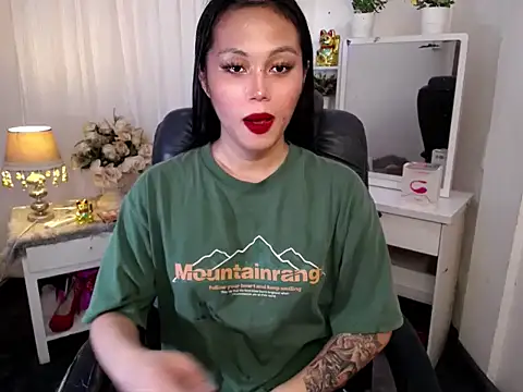 SassyIvanna online show from 03.17.25