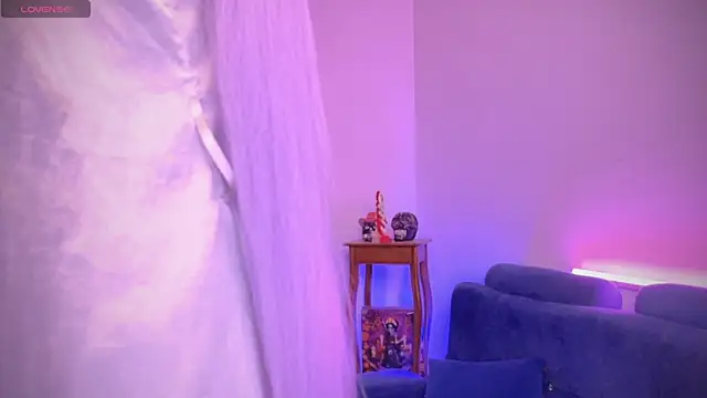 Varya Ferreira online show from 02.14.25