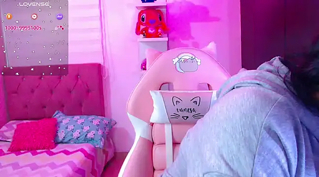 Vannessa  Shy online show from 12.30.24