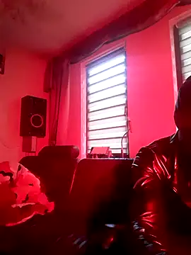 Snapshot of Crystalbitchx chatting on 01.19.25 Crystalbitchx online show from 01.19.25