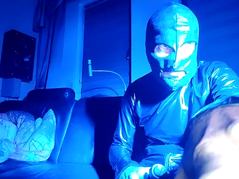 Snapshot of Crystalbitchx chatting on 09.09.25 Crystalbitchx online show from 09.09.25