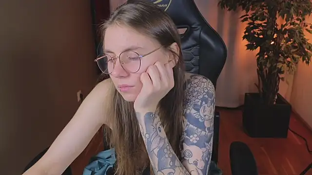  AnnaStark  online show from 10.11.25