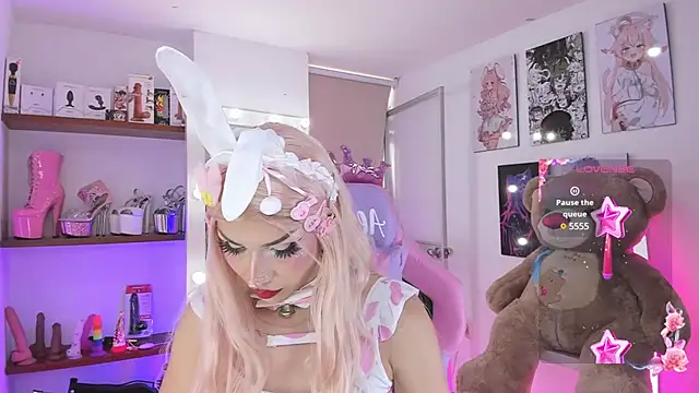 alessandrathedoll online show from 01.07.25