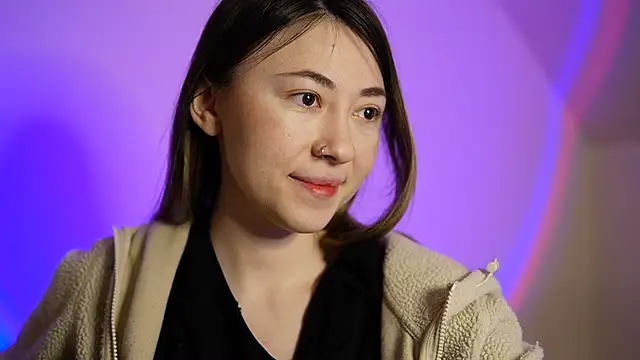 Snapshot of chibi_moon_ chatting on 12.22.24 chibi moon online show from 12.22.24