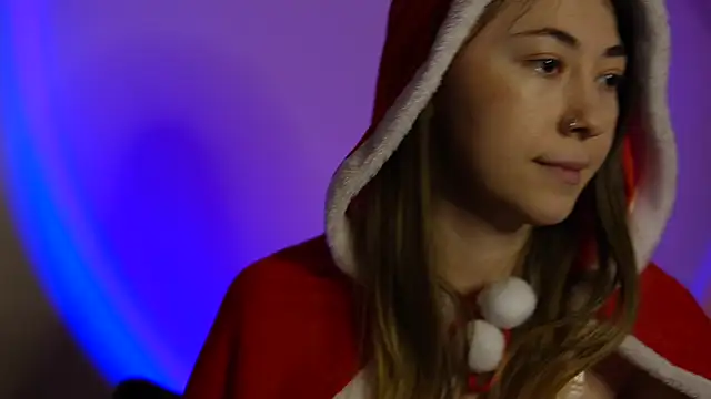 Snapshot of chibi_moon_ chatting on 12.22.24 chibi moon online show from 12.22.24