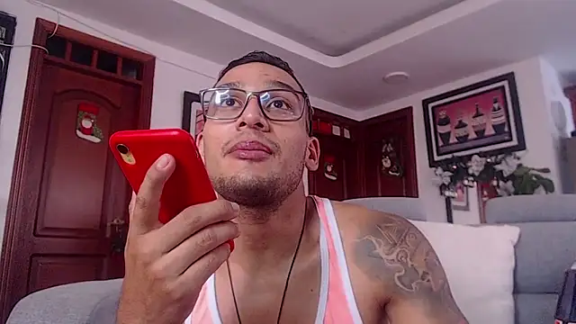 Snapshot of dvg2402 chatting on 01.03.25 dvg2402 online show from 01.03.25