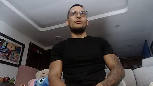 Snapshot of dvg2402 chatting on 01.29.25 dvg2402 online show from 01.29.25