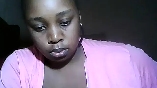 Snapshot of African_slut_goddess chatting on 01.10.26 African slut goddess online show from 01.10.26