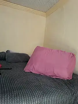 Snapshot of SweetAppleCandyxx chatting on 09.12.25 SweetAppleCandyxx online show from 09.12.25