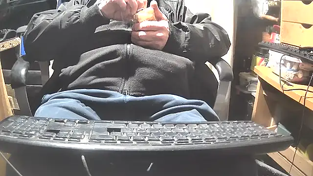 nonnomaturobisex online show from 03.07.25