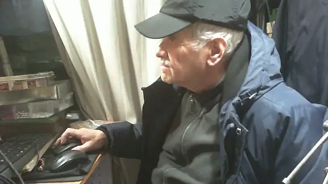 nonnomaturobisex online show from 12.01.25