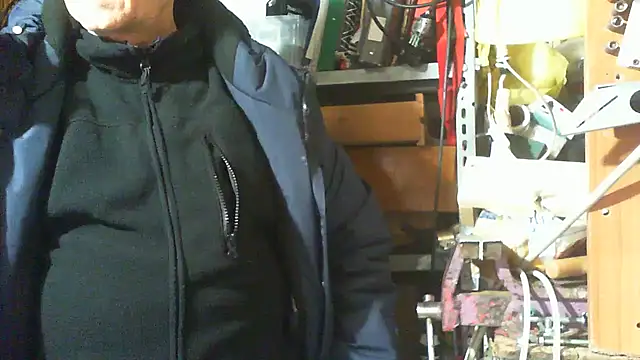 nonnomaturobisex online show from 12.14.25