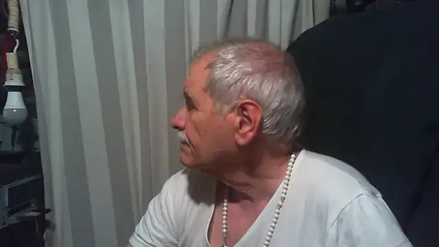 nonnomaturobisex online show from 05.21.26