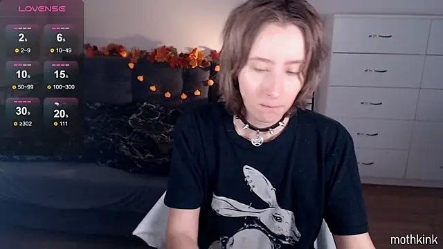 Snapshot of mothkink chatting on 11.11.25 mothkink online show from 11.11.25