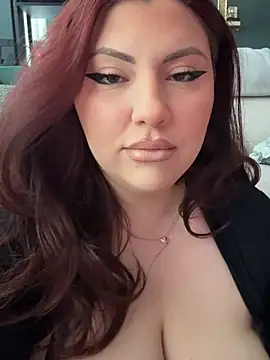 Snapshot of CurvyKimmy1 chatting on 05.28.26 CurvyKimmy1 online show from 05.28.26