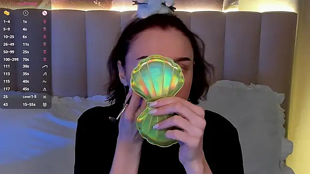 LianaFord online show from 01.12.26