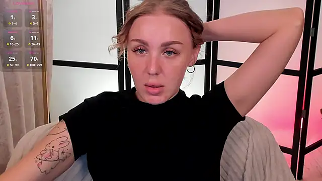 Snapshot of LianaFord chatting on 06.02.26 LianaFord online show from 06.02.26