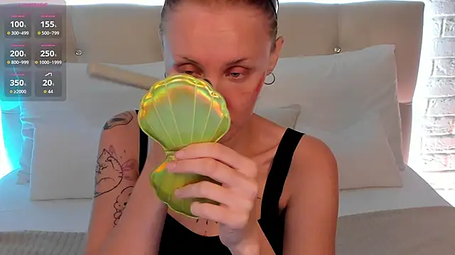 Snapshot of LianaFord chatting on 06.08.26 LianaFord online show from 06.08.26