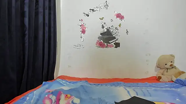 anthonela mature  online show from 10.23.25