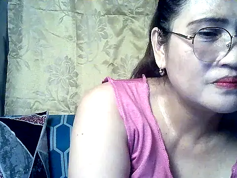 Snapshot of Amazing_Angel22 chatting on 10.24.25 Amazing Angel22 online show from 10.24.25