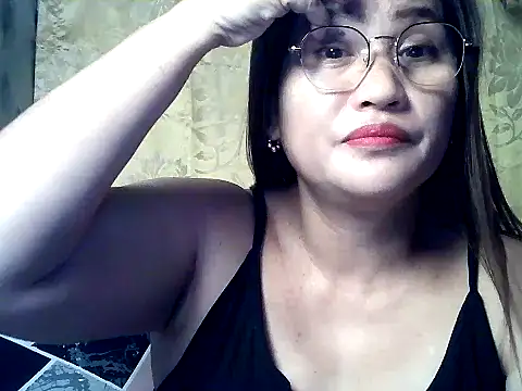 Snapshot of Amazing_Angel22 chatting on 11.09.25 Amazing Angel22 online show from 11.09.25