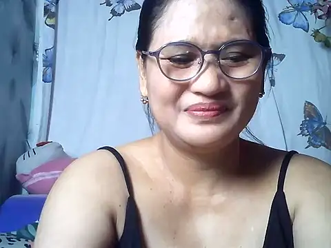 Snapshot of Amazing_Angel22 chatting on 06.21.26 Amazing Angel22 online show from 06.21.26