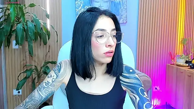 barbie scoth  online show from 05.04.26