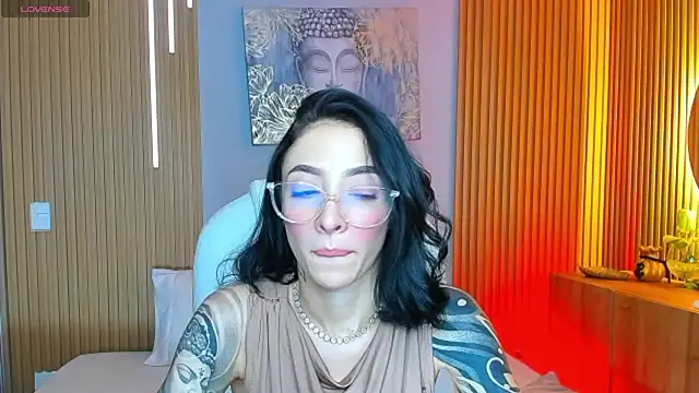 barbie scoth  online show from 06.12.26
